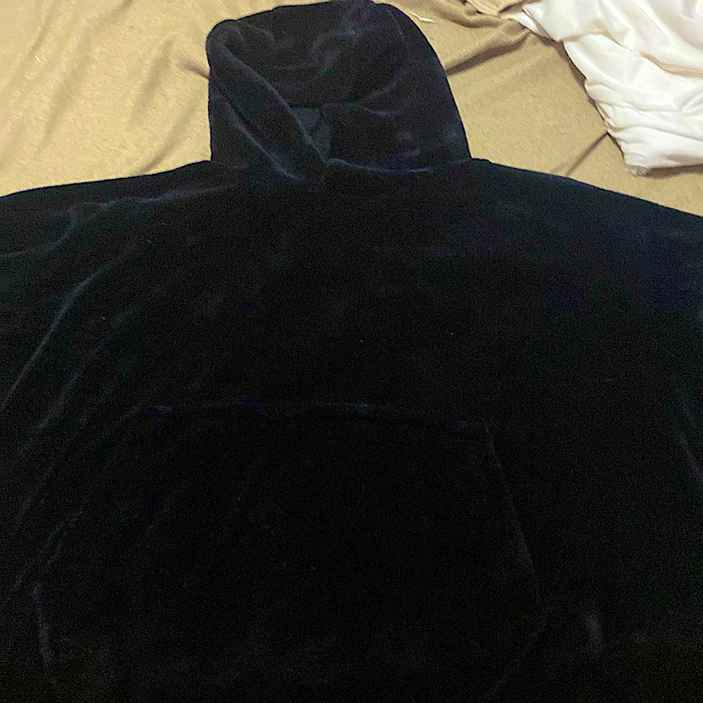 black snuggo used once and in great condition over sized.
